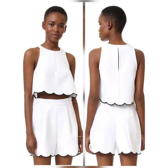 KENDALL + KYLIE Tops - KENDALL + KYLIE - Top Short with Festone Edge
